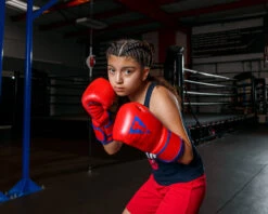 TITLE Boxing Throwback 1998 Anniversary Bag Glove -Sports Boxing AVTFBGRD 1 6acfe24d f7bf 41fd 85f5 d9ce627e2578