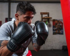 TITLE Classic Speed Boxing Gloves 35 TITLE Classic Speed Boxing Gloves -Sports Boxing CABG12BKGR 2