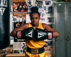 TITLE Classic Boxing Gloves -Sports Boxing CABGBK 3