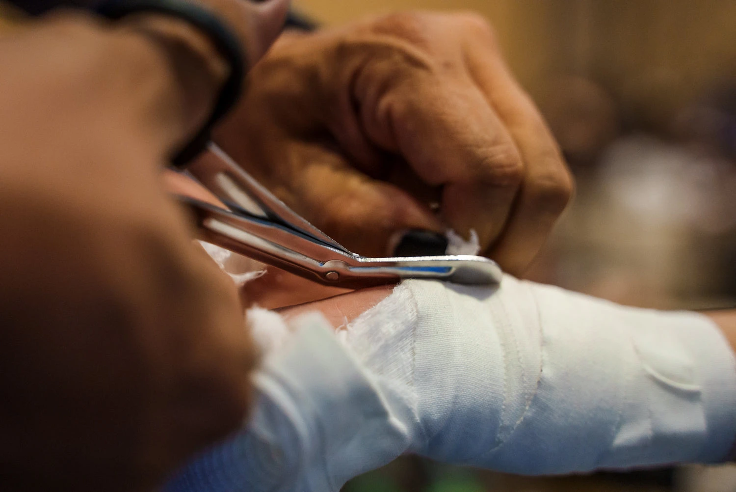 TITLE Boxing Titanium Corner Scissors 4 TITLE Boxing Titanium Corner Scissors - Image 4