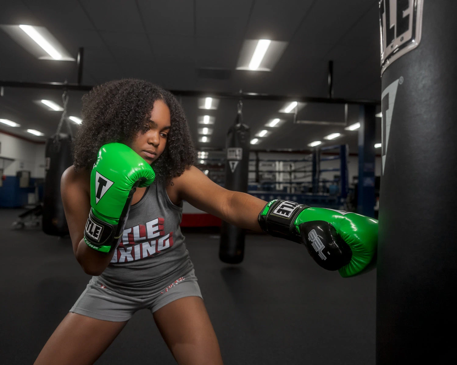 TITLE Boxing Gel Glory Super Bag Gloves 2.0 16 TITLE Boxing Gel Glory Super Bag Gloves 2.0 - Image 16