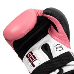 TITLE Boxing Gel Suspense Training Gloves 35 TITLE Boxing Gel Suspense Training Gloves -Sports Boxing GSTGE PK BK 05