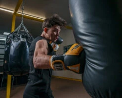 TITLE Boxing Gel World V2T Bag Gloves 36 TITLE Boxing Gel World V2T Bag Gloves -Sports Boxing GTWBGV2TBKGDWH 3