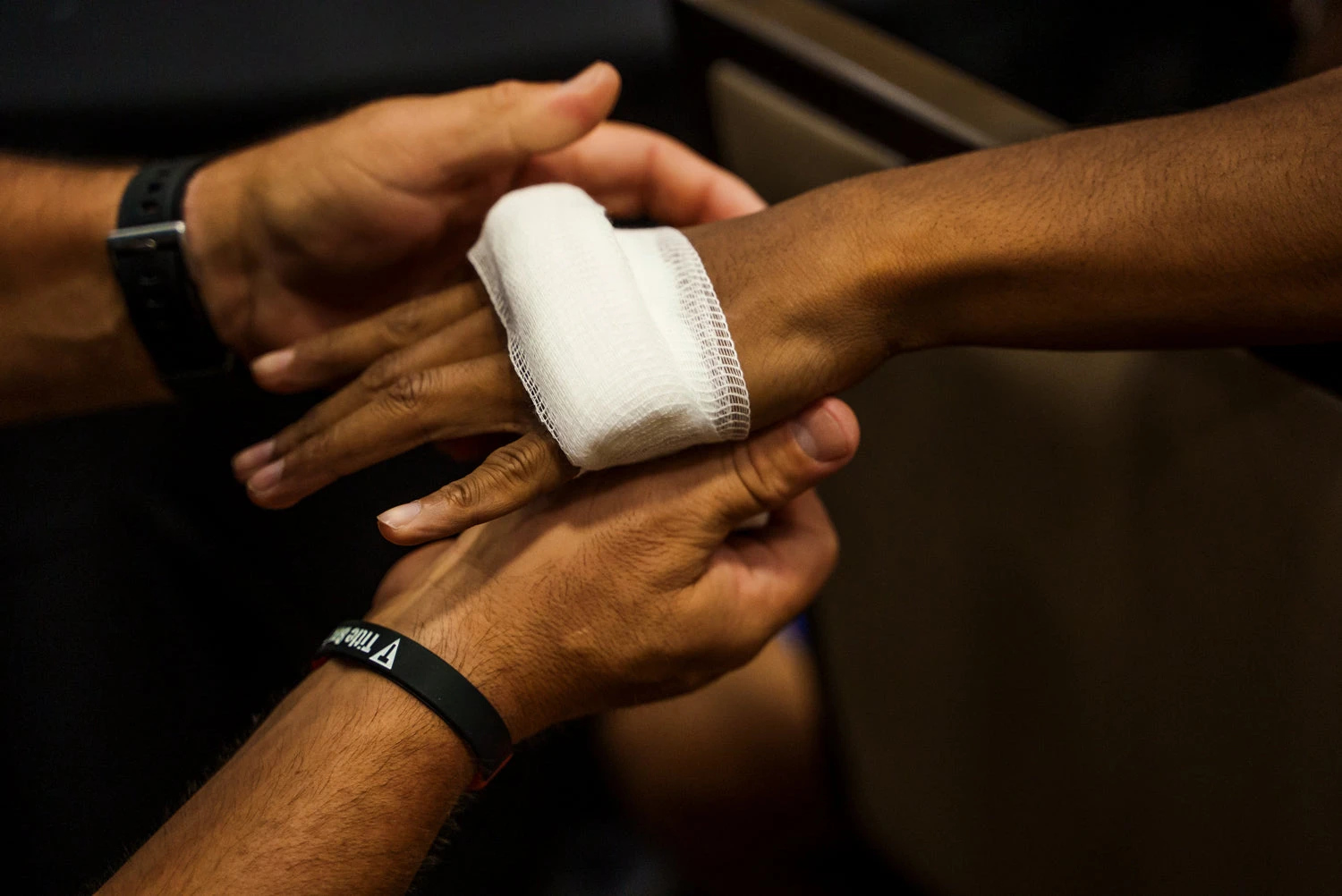 TITLE Platinum Primetime Super Gauze (Box Of 50 Rolls) 5 TITLE Platinum Primetime Super Gauze (Box Of 50 Rolls) - Image 5