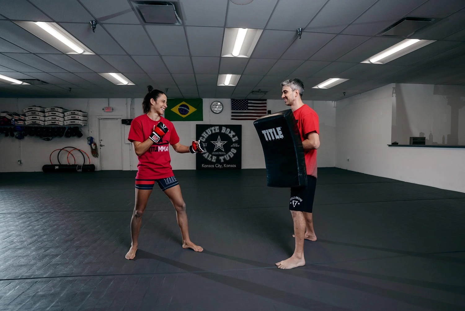 TITLE Boxing Pro Punch Shield 2.0 2 TITLE Boxing Pro Punch Shield 2.0 - Image 2