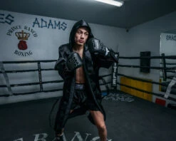 TITLE Boxing Pro Fingertip Robe 2.0 25 TITLE Boxing Pro Fingertip Robe 2.0 -Sports Boxing TSRFL3 3