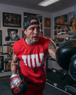 TITLE Boxing Valiant Punch Mitts 13 TITLE Boxing Valiant Punch Mitts -Sports Boxing VLTPMBKSV 3