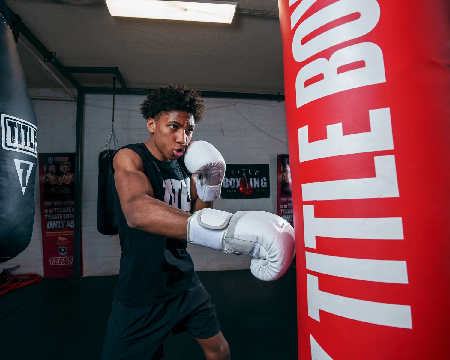 TITLE White Boxing Gloves 7 TITLE White Boxing Gloves - Image 7