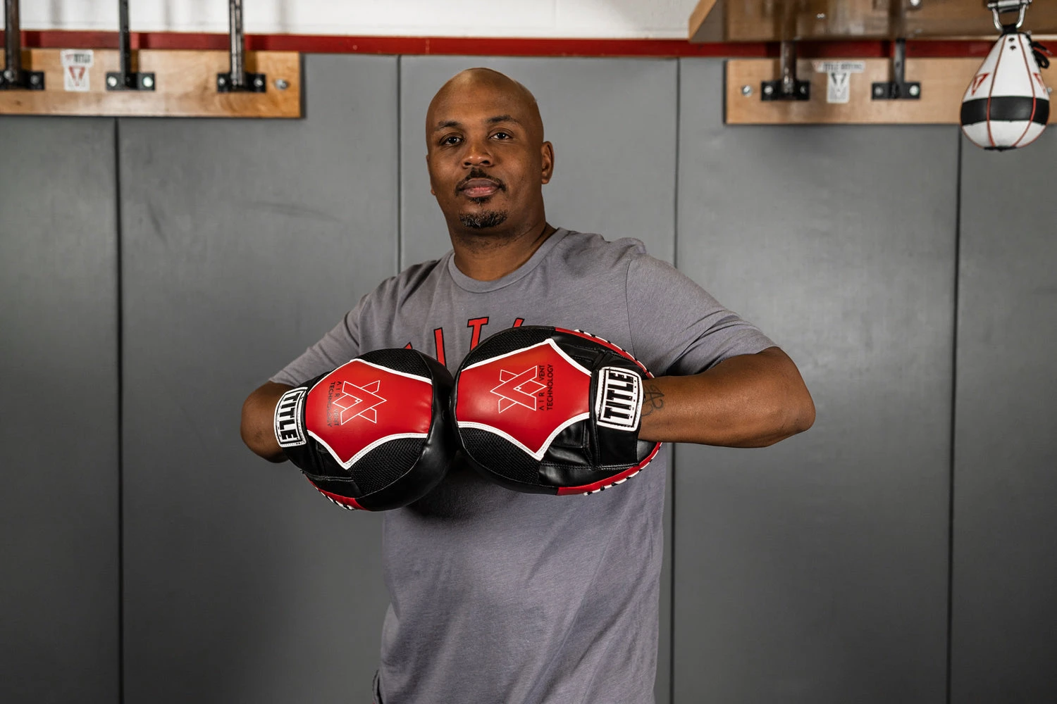 TITLE Boxing Air Vent Technology Punch Mitt 8 TITLE Boxing Air Vent Technology Punch Mitt - Image 8