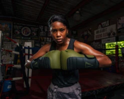 TITLE Boxing Combat Bag Gloves 24 TITLE Boxing Combat Bag Gloves -Sports Boxing combg gn bk 1 2