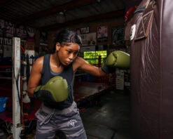 TITLE Boxing Combat Bag Gloves 29 TITLE Boxing Combat Bag Gloves -Sports Boxing combg gn bk 2 2