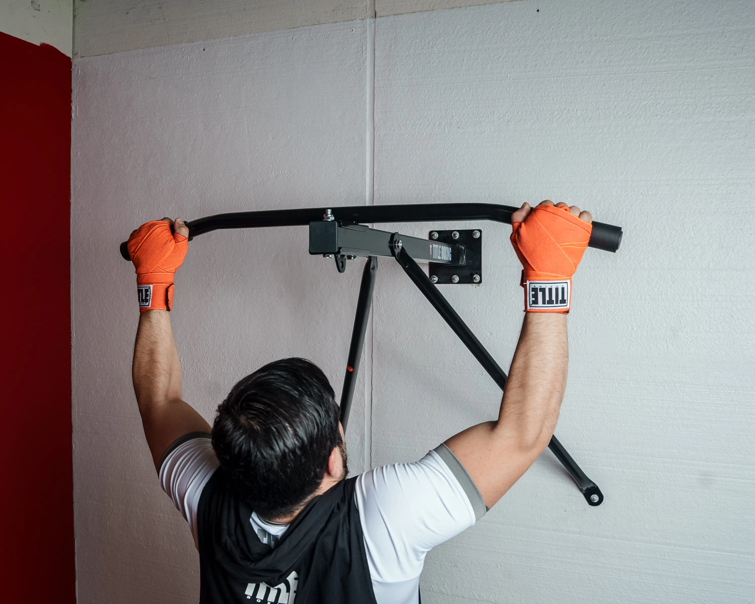TITLE Boxing Deluxe Wall Mount Pull-Up Bar & Bag Hanger 2 TITLE Boxing Deluxe Wall Mount Pull-Up Bar & Bag Hanger - Image 2