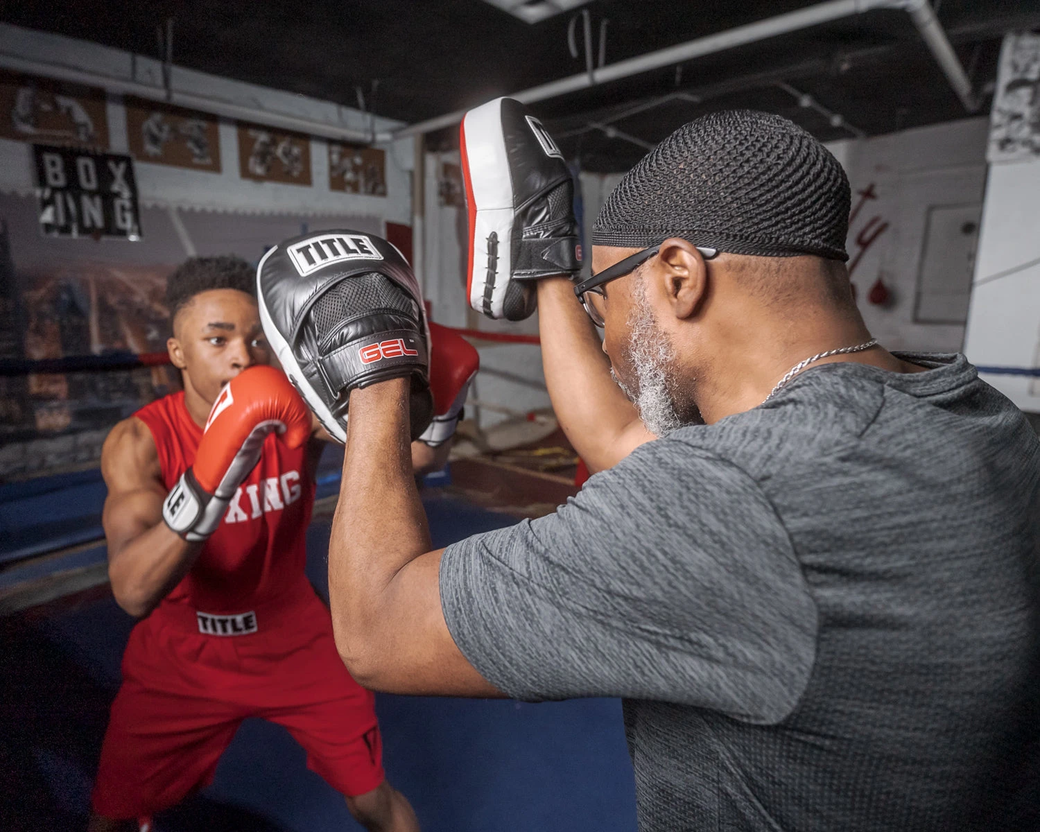 TITLE Boxing Gel Blockade Punch Mitts 9 TITLE Boxing Gel Blockade Punch Mitts - Image 9