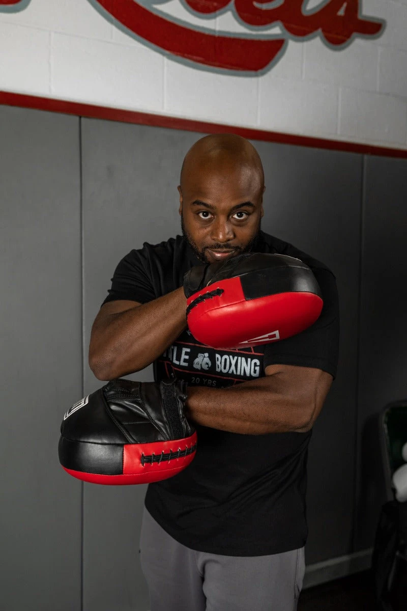 TITLE Boxing "Double-Stuff" Jumbo Punch Mitts 6 TITLE Boxing "Double-Stuff" Jumbo Punch Mitts - Image 6