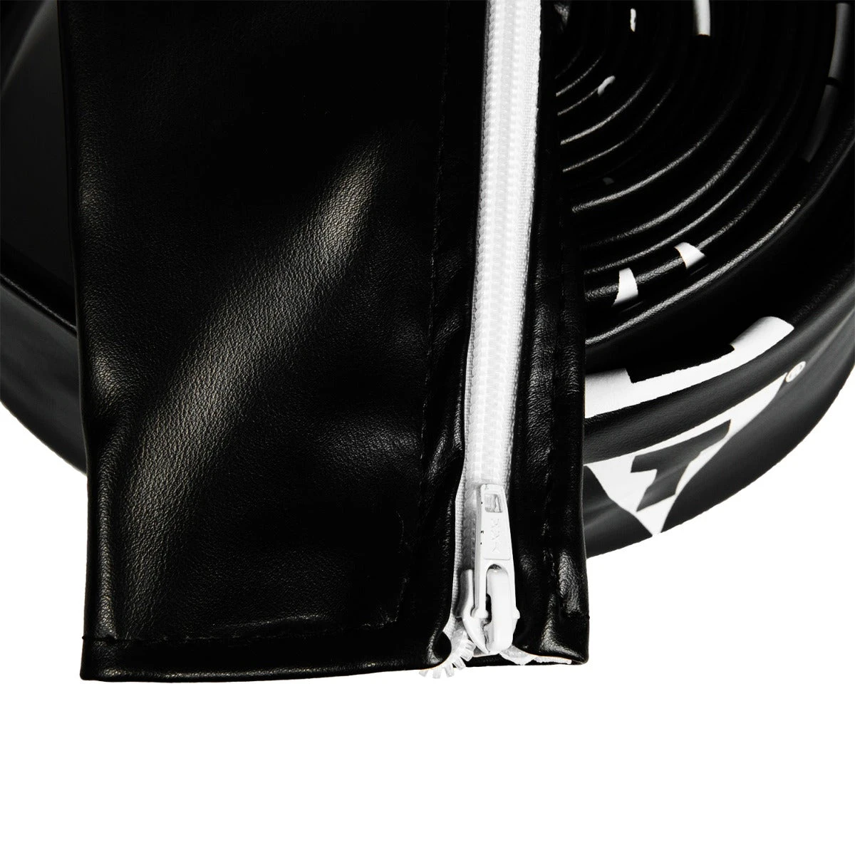 TITLE Boxing Pro Vinyl Zippered Rope Covers 4 TITLE Boxing Pro Vinyl Zippered Rope Covers - Image 4