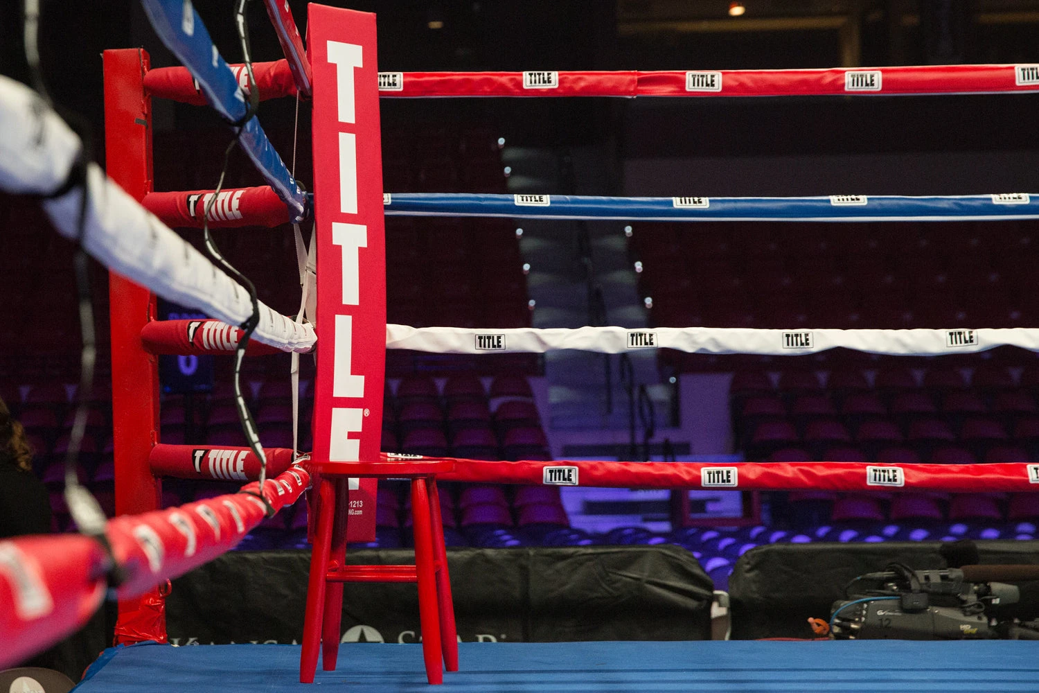 TITLE Boxing Ring Stool 3 TITLE Boxing Ring Stool - Image 3