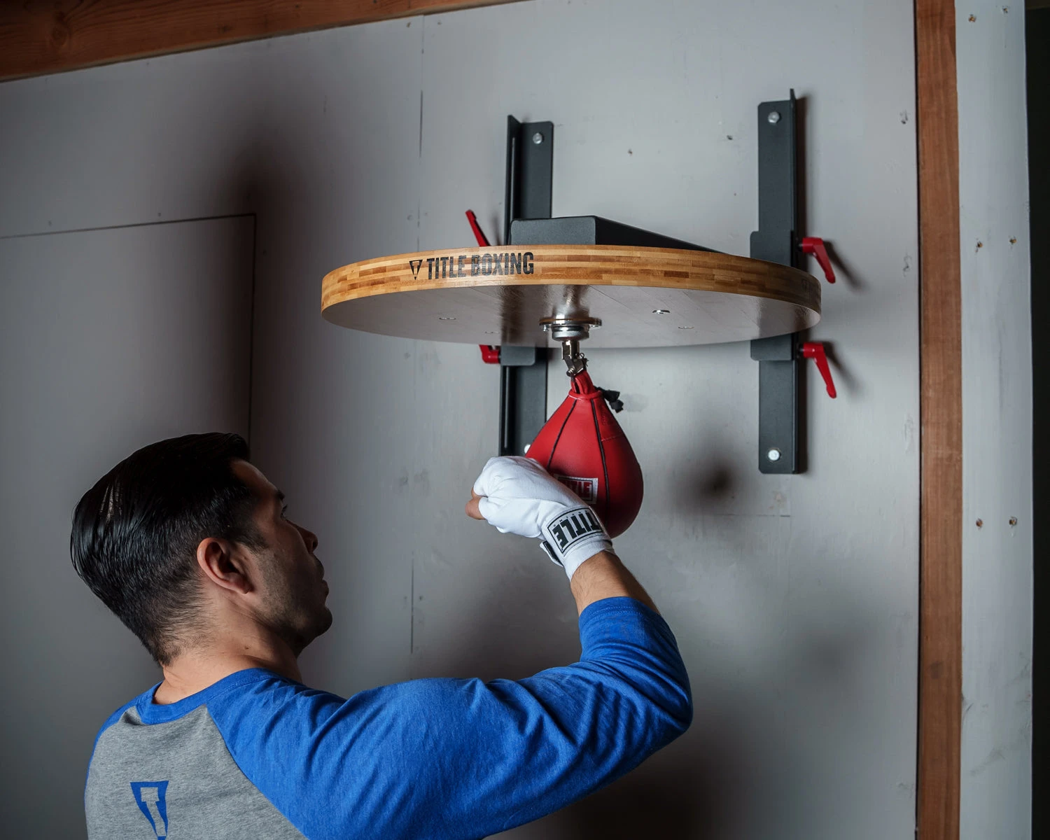 TITLE Boxing Forged Steel Adjustable Pro Speed Bag Platform 8 TITLE Boxing Forged Steel Adjustable Pro Speed Bag Platform - Image 8