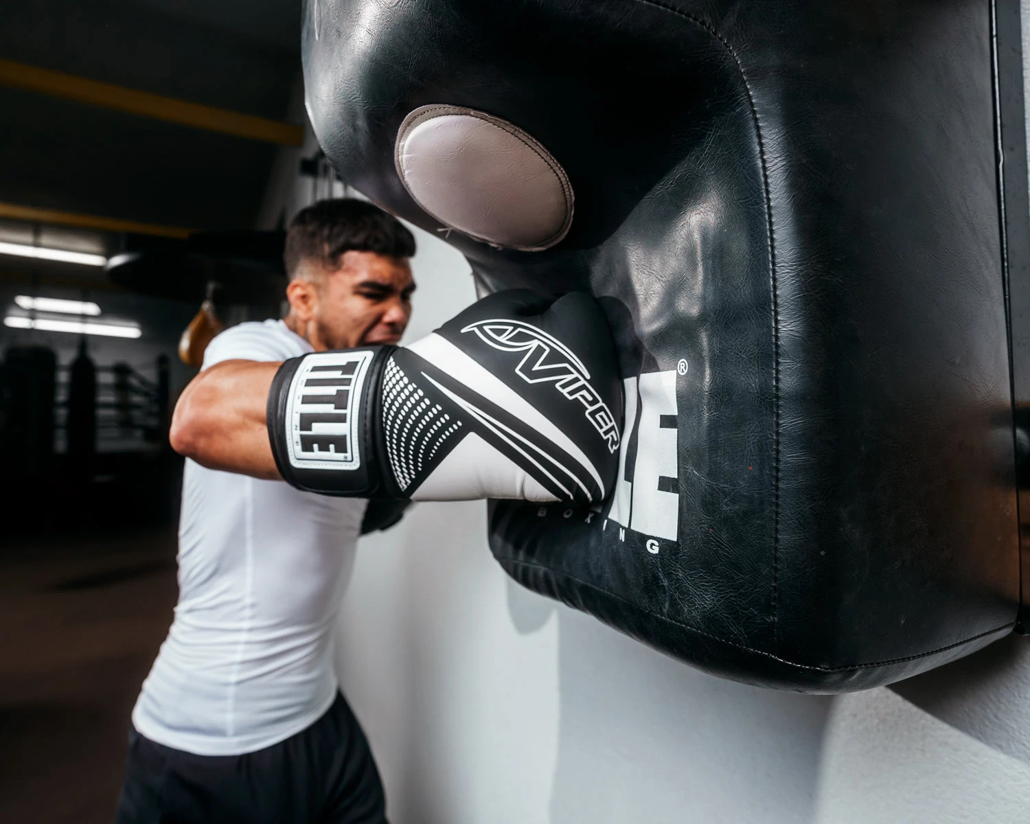 Viper By TITLE Boxing Strike Select Bag Gloves 2.0 8 Viper By TITLE Boxing Strike Select Bag Gloves 2.0 - Image 8