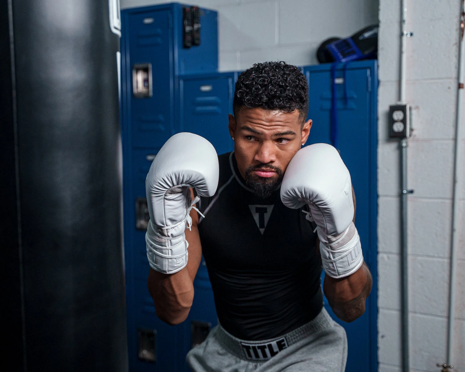 TITLE White Boxing Lace Sparring Gloves 2.0 7 TITLE White Boxing Lace Sparring Gloves 2.0 - Image 7