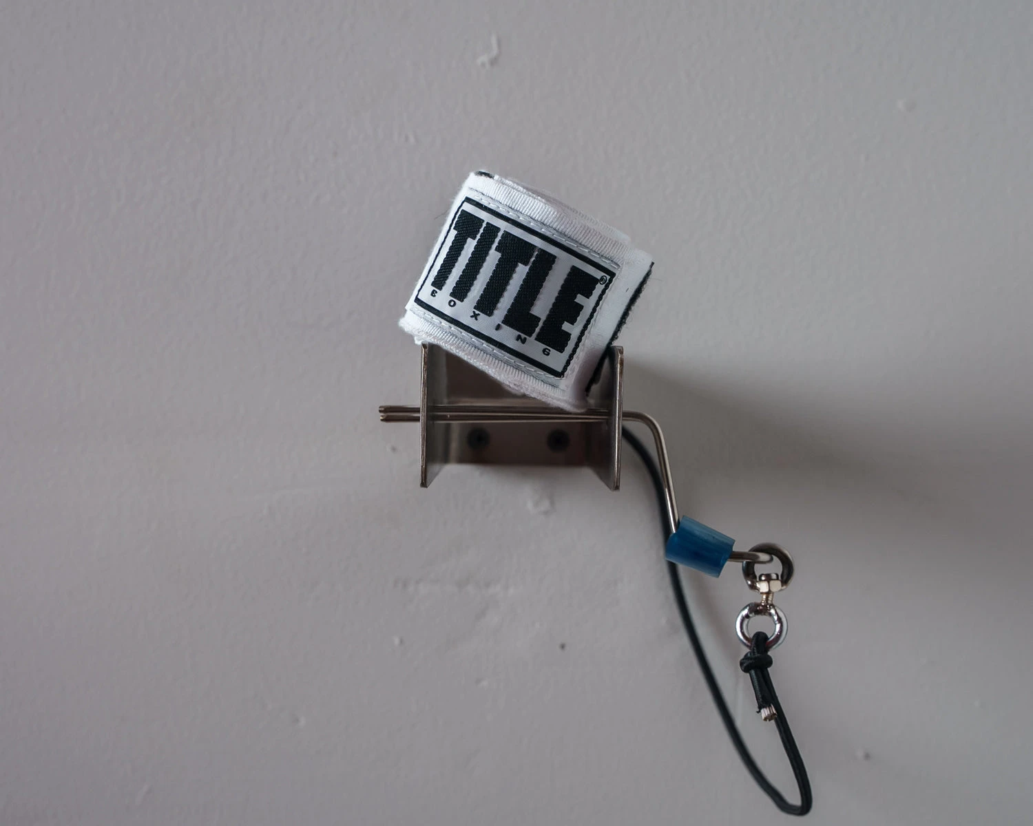 TITLE Boxing 2-N-1 Zip Hand Wrap Roller 7 TITLE Boxing 2-N-1 Zip Hand Wrap Roller - Image 7